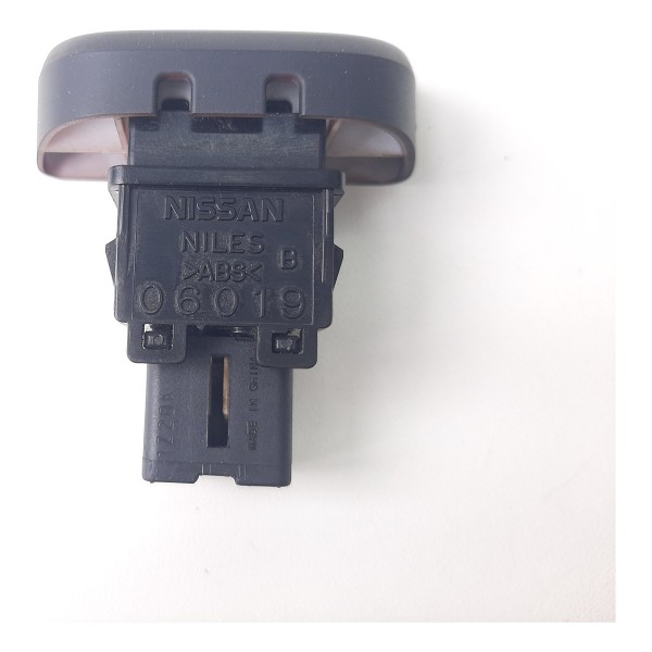 Botão Pisca Alerta Nissan Versa 2014